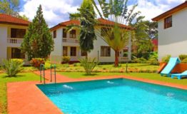 Wyprawa do Afryki czyli Active Tour po skarbach afryki - hotel i basen